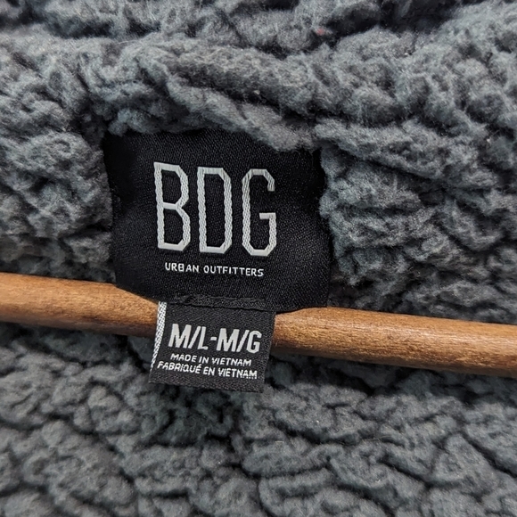 BDG Coat Women Medium Large Black Teddy Sherpa Jacket Oversized Carmella - Picture 5 of 12